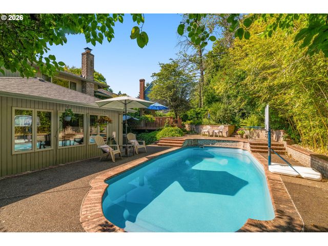 760 Nw 90TH Pl, Portland, OR 97229