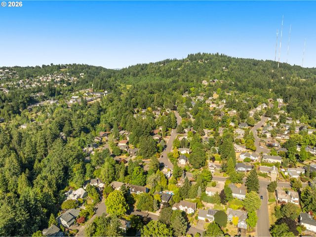 760 Nw 90TH Pl, Portland, OR 97229
