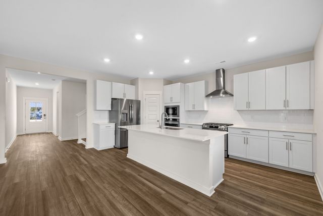 887 Bur Oak Ct, Clarksville, TN 37043