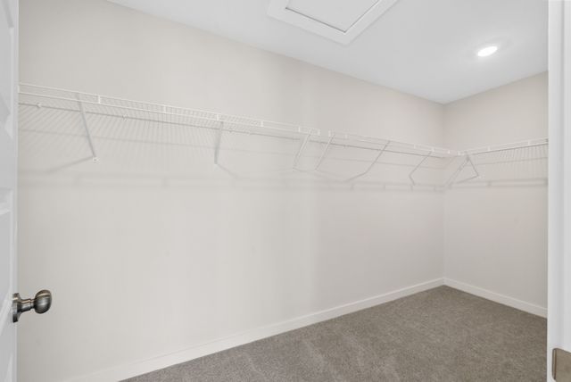 887 Bur Oak Ct, Clarksville, TN 37043