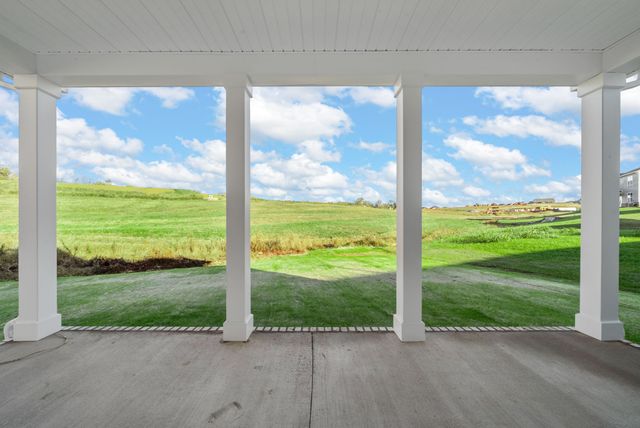 887 Bur Oak Ct, Clarksville, TN 37043