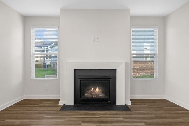 887 Bur Oak Ct, Clarksville, TN 37043