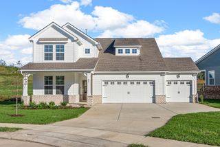 887 Bur Oak Ct, Clarksville, TN 37043