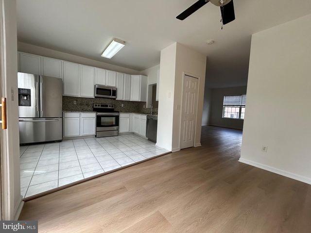 65 HIGHLAND CIR, Newark, DE 19713