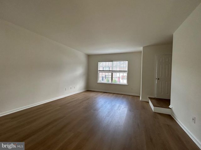65 HIGHLAND CIR, Newark, DE 19713