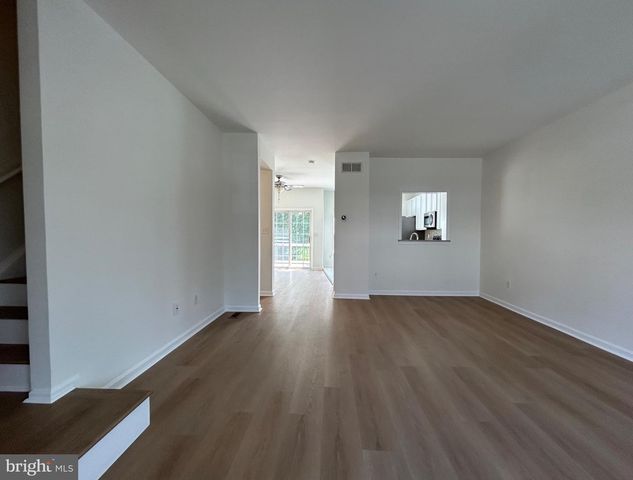 65 HIGHLAND CIR, Newark, DE 19713
