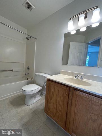 65 HIGHLAND CIR, Newark, DE 19713