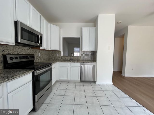 65 HIGHLAND CIR, Newark, DE 19713