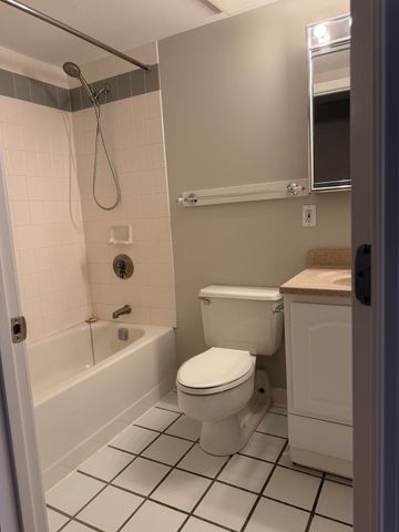 59 Brainerd 209, Boston, MA 02134