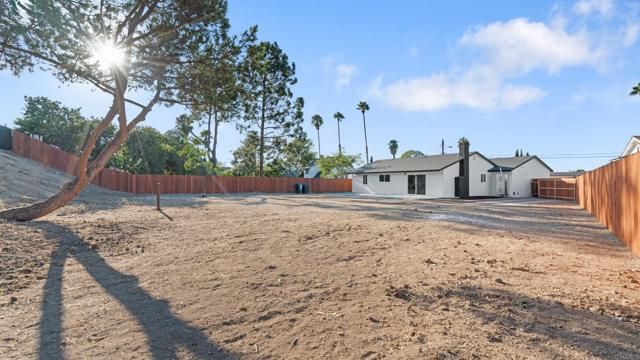 7085 Madrone Avenue, San Diego, CA 92114
