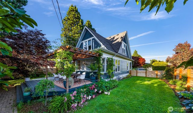2429 Spruce St, Bellingham, WA 98225