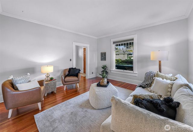 2429 Spruce St, Bellingham, WA 98225