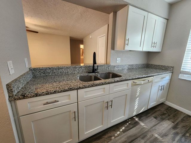 221 LOCH LOW DRIVE, Sanford, FL 32773