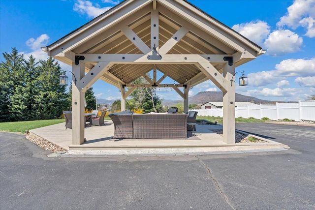 55 Murray CT, Roanoke, VA 24019