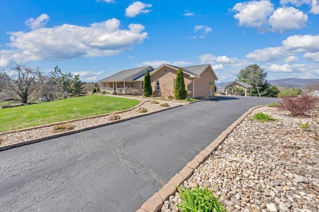 55 Murray CT, Roanoke, VA 24019