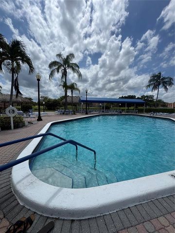9241 Sunrise Lakes Boulevard 109, Sunrise, FL 33322