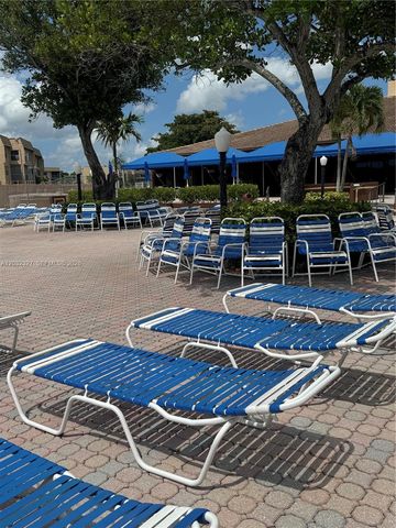 9241 Sunrise Lakes Boulevard 109, Sunrise, FL 33322