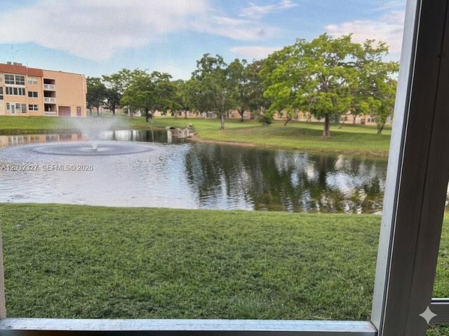 9241 Sunrise Lakes Boulevard 109, Sunrise, FL 33322