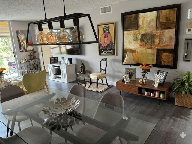 9241 Sunrise Lakes Boulevard 109, Sunrise, FL 33322