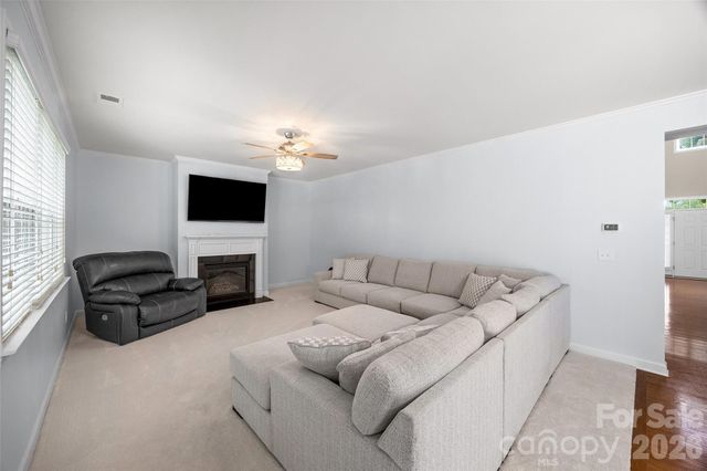 5093 Gladiola Way, Tega Cay, SC 29708