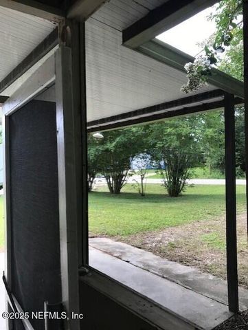 208 TARPON Boulevard, Palatka, FL 32177