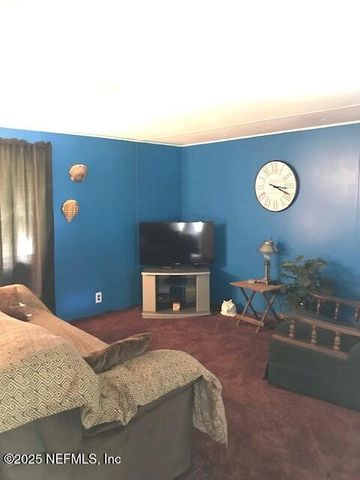 208 TARPON Boulevard, Palatka, FL 32177