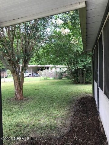 208 TARPON Boulevard, Palatka, FL 32177