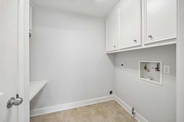 9517 Bayou Brook Street, Houston, TX 77063