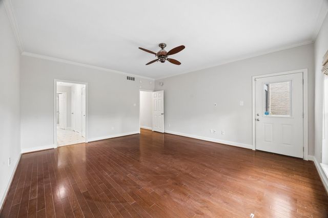 9517 Bayou Brook Street, Houston, TX 77063
