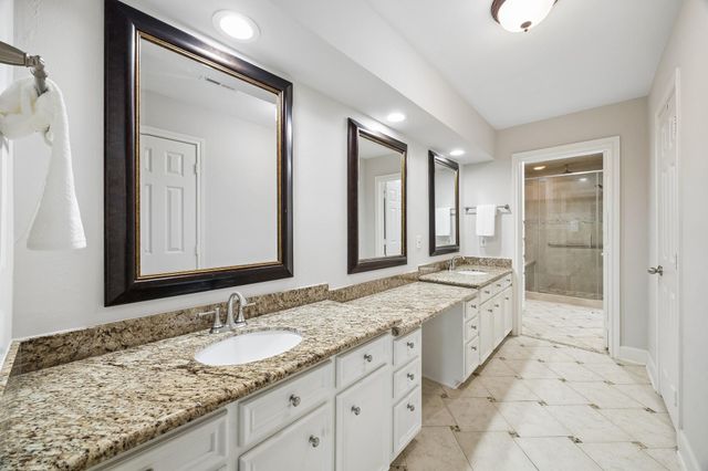 9517 Bayou Brook Street, Houston, TX 77063