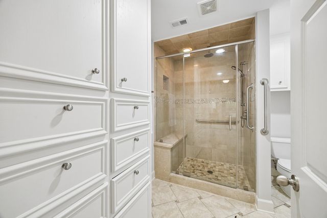 9517 Bayou Brook Street, Houston, TX 77063