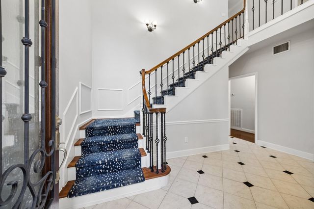 9517 Bayou Brook Street, Houston, TX 77063