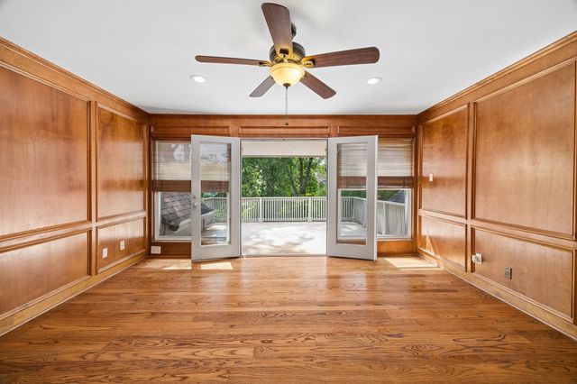 9517 Bayou Brook Street, Houston, TX 77063