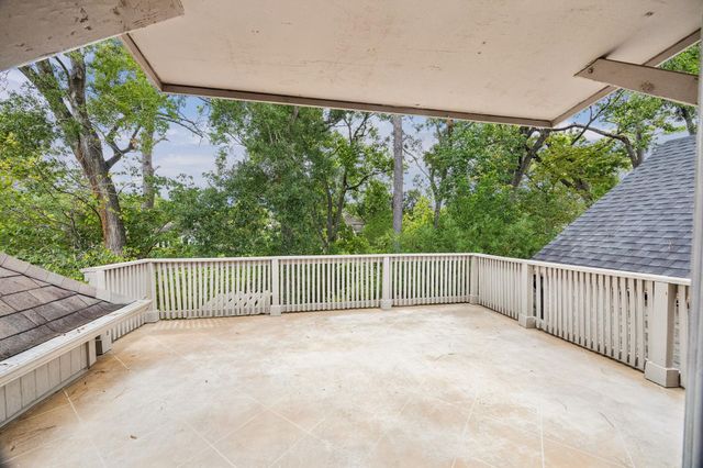 9517 Bayou Brook Street, Houston, TX 77063