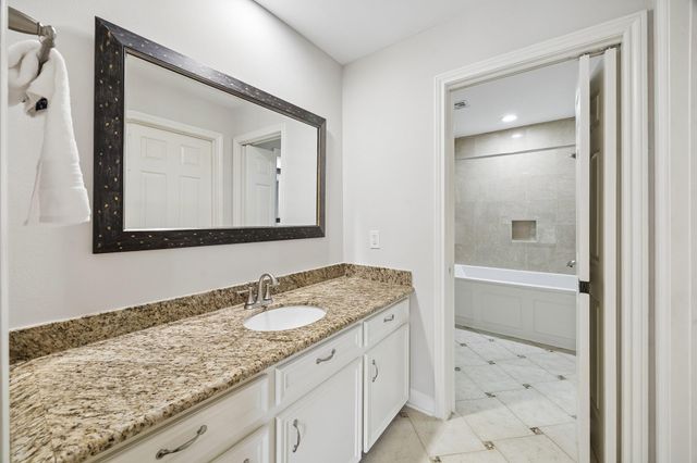 9517 Bayou Brook Street, Houston, TX 77063