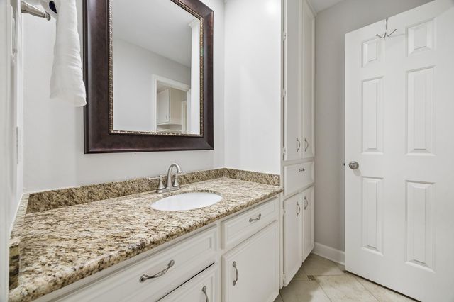 9517 Bayou Brook Street, Houston, TX 77063