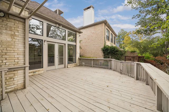 9517 Bayou Brook Street, Houston, TX 77063