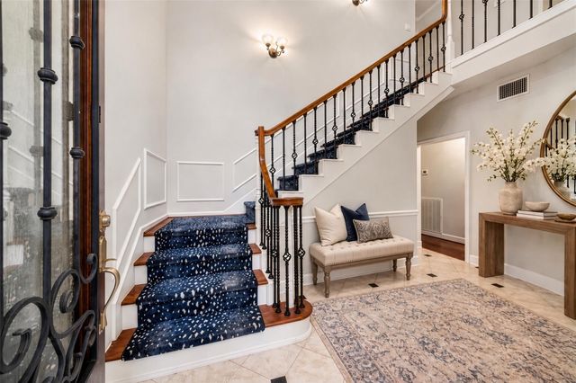 9517 Bayou Brook Street, Houston, TX 77063