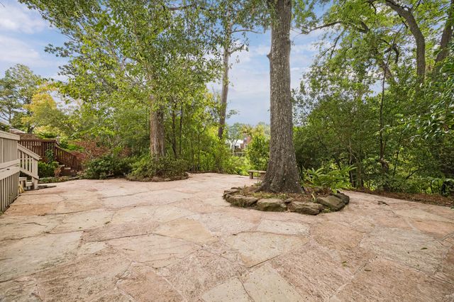 9517 Bayou Brook Street, Houston, TX 77063