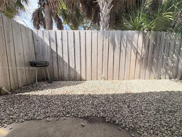 2809 Middle River Dr 5, Fort Lauderdale, FL 33306