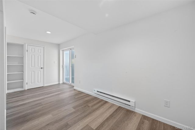 215 Summit Way, Syosset, NY 11791
