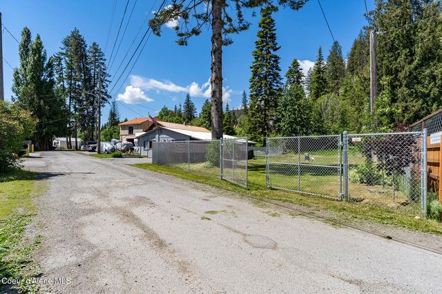 20653 N Altamont RD, Rathdrum, ID 83858