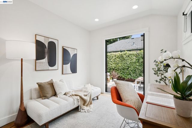 82 MONTELL STREET, Oakland, CA 94611