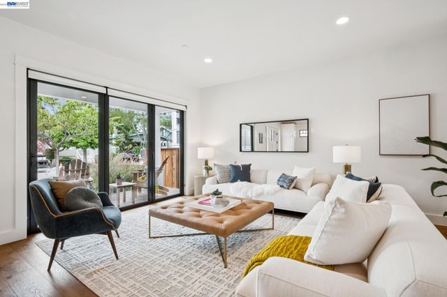 82 MONTELL STREET, Oakland, CA 94611