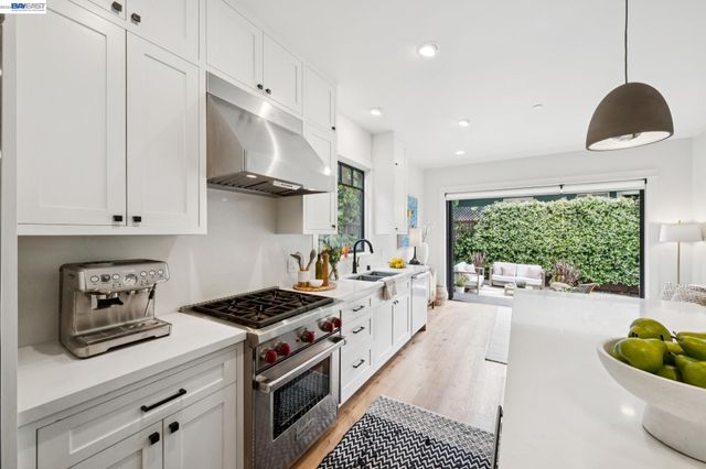 82 MONTELL STREET, Oakland, CA 94611