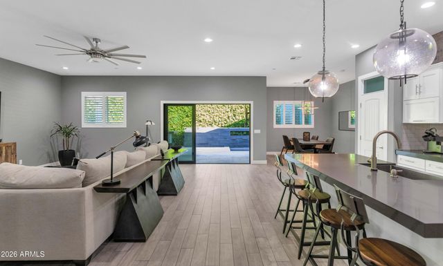 6720 E 3rd Street, Scottsdale, AZ 85251