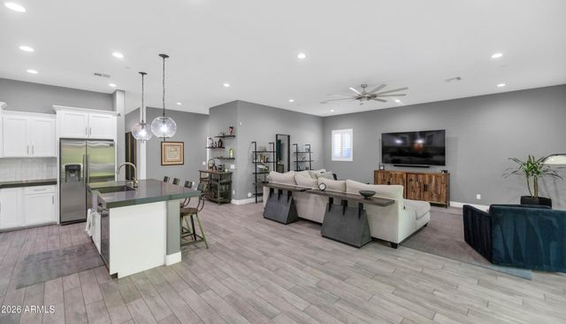 6720 E 3rd Street, Scottsdale, AZ 85251