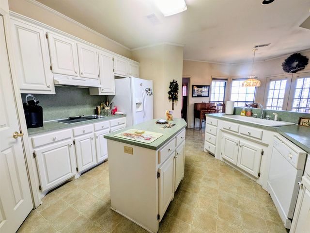 1325 Ridgeview, Camden, AR 71701