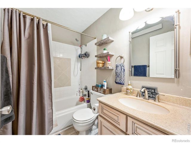 17774 E Arizona Place, Aurora, CO 80017