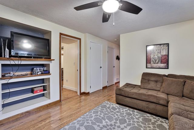 5880 Buckwheat Road, Milford, OH 45150